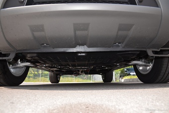 2016款揽胜极光2.0T自动PURE 风尚版