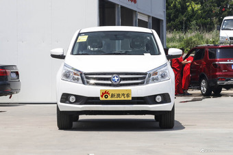 2016款启辰T70 1.6L手动睿行版