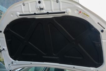 2017款吉利帝豪1.5L手动三厢百万款时尚型