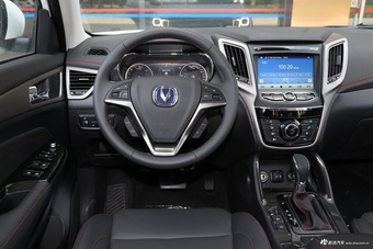 2017款长安CS75尚酷版 1.5T自动锋锐型