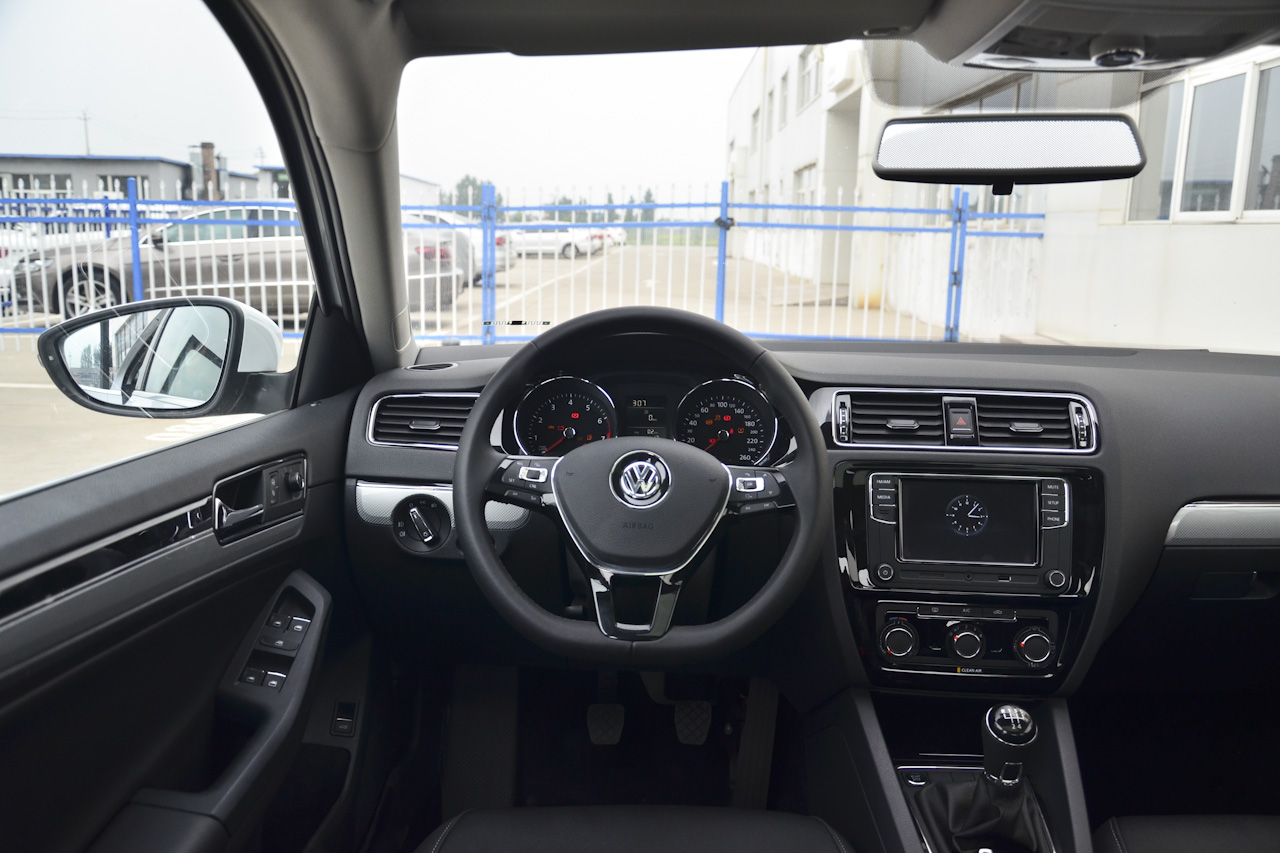 2017款速腾1.6L手动舒适型