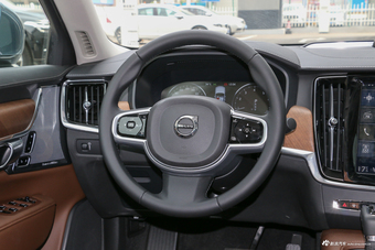 2019款沃尔沃S90 2.0T自动T5智雅版
