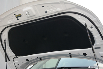 2017款长安CS95 2.0T自动四驱智驭版 