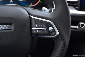 2018款哈弗H6 换代蓝标 1.5T自动超豪型