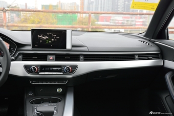 2019款奥迪A4L 2.0T自动40 TFSI运动型 国V