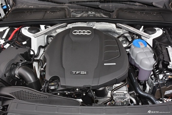 2019款奥迪A4L 2.0T自动40 TFSI运动型 国V
