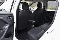 2017款全新爱丽舍1.6L手动时尚型