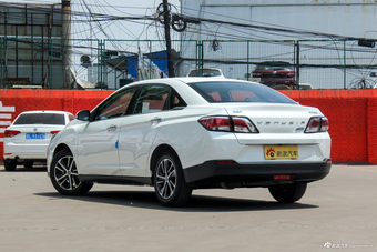 2018款启辰D60 1.6L自动智联精英版