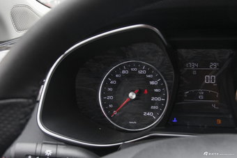 2018款名爵6 1.5T手动20T精英智联版