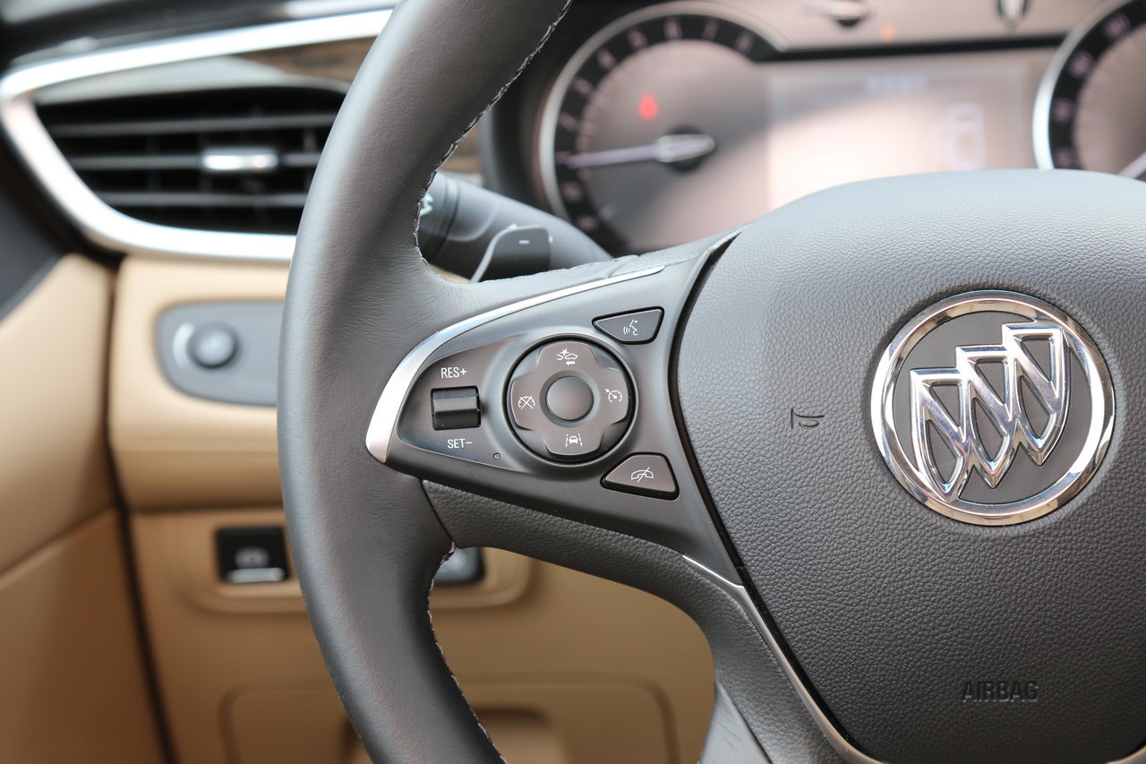 2017款GL8 2.0T自动旗舰版