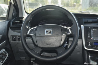 2014款 众泰Z300 新视界 1.5L 手动尊贵型