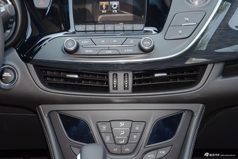 2017款昂科威2.0T自动四驱领先型28T