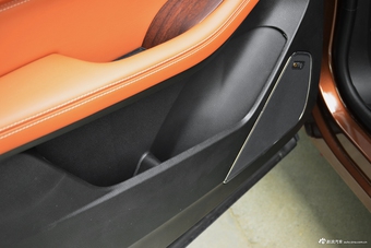 2017款宝骏560律动版1.5T手动乐享型