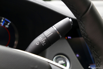 2017款CT6 2.0T自动28T豪华型