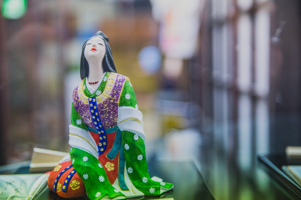 LEXUS雷克萨斯匠心之旅  博多人形 上色工艺见学