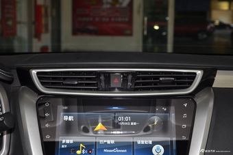 2019款楼兰2.5L自动S/C XE HEV四驱混动智联尊尚版