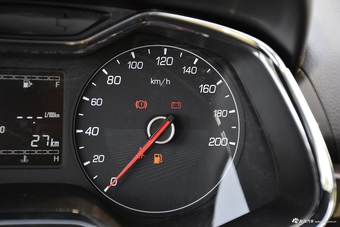 2017款宝骏310 1.5L手动豪华型