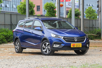 2018款宝骏310W 1.5L自动豪华型
