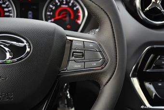 2018款东南DX3 1.5T自动豪华型