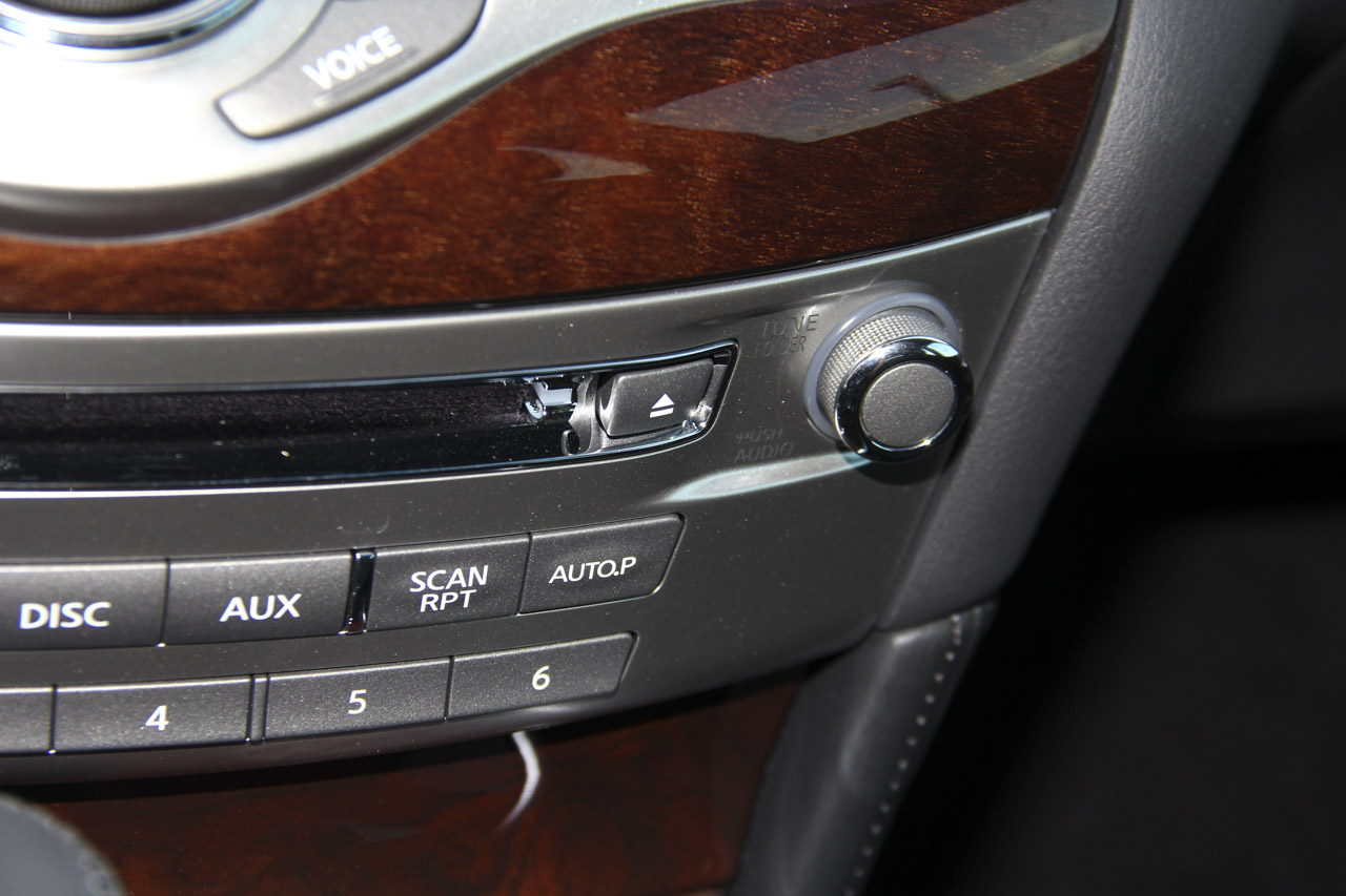 2015款英菲尼迪Q70L 2.5L悦享版