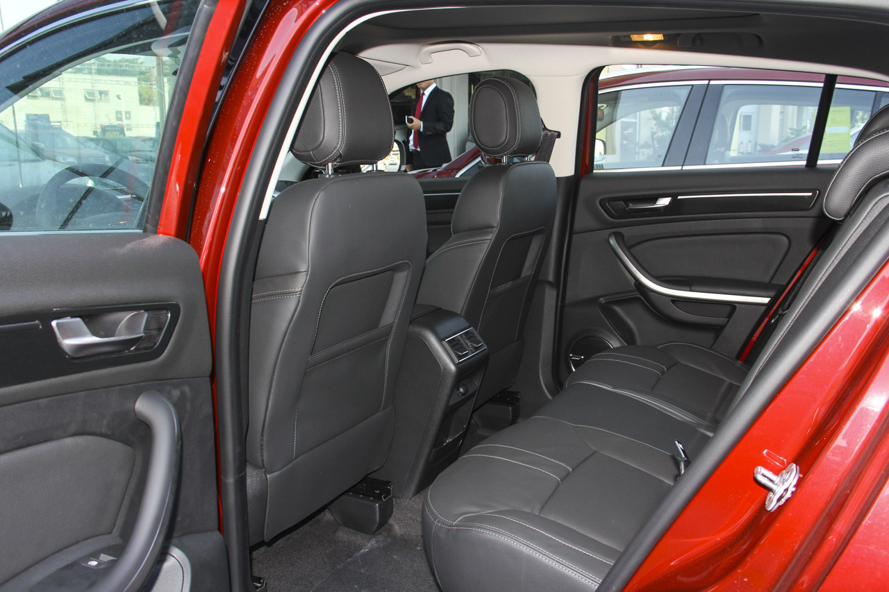 2017款观致5 1.6T自动旗舰型