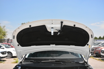 2017款标致5008 1.8T自动380THP豪华版7座