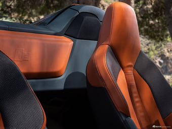 图集|宝马i8敞篷海外版发布