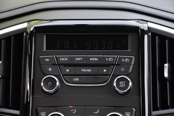 2017款中华V3 1.5L手动舒适型