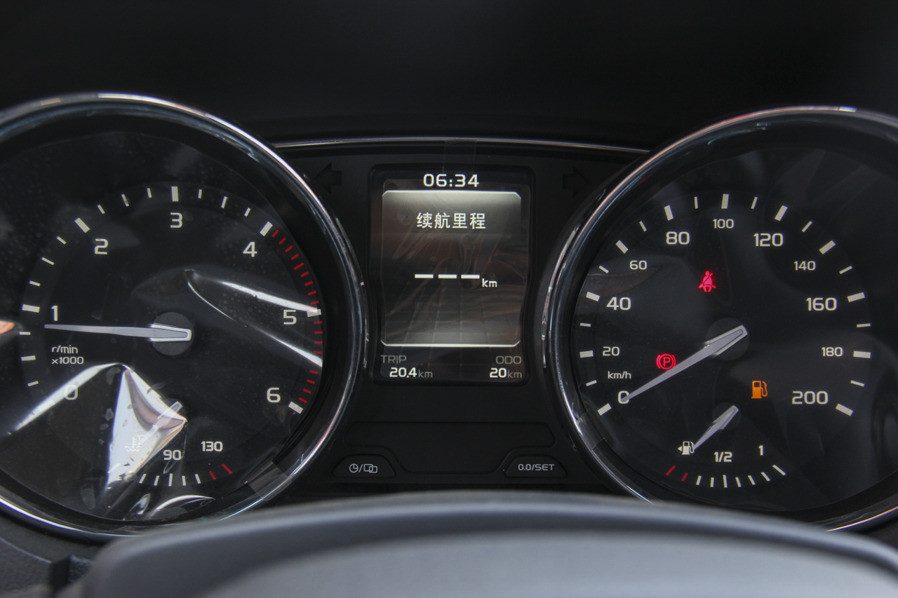 2018款庆铃TAGA 3.0T手动四驱超豪华版