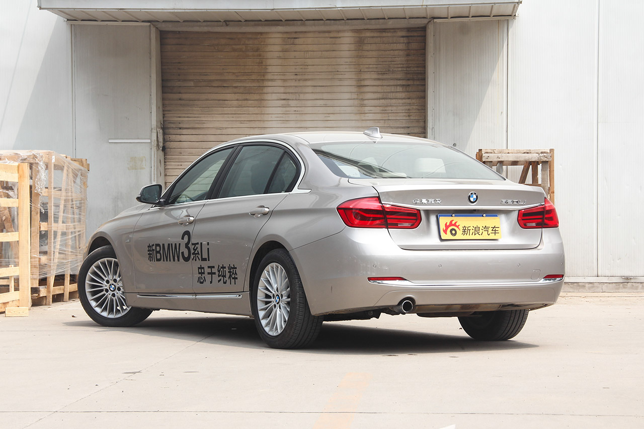 2016款宝马3系 2.0T自动320Li豪华设计套装