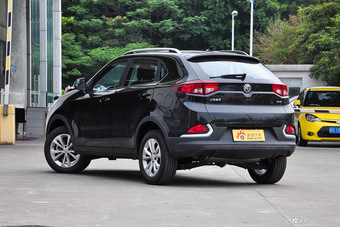 2016款锐腾 1.5T自动精英版