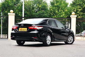   2018款凯美瑞2.0E自动领先版