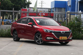 2018款北汽绅宝D50 1.5L CVT尊贵智联版