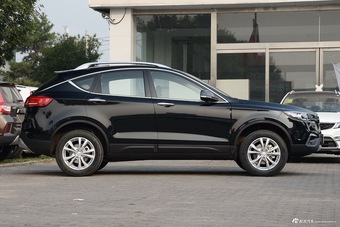 2017款奔腾X80 2.0L自动精英型