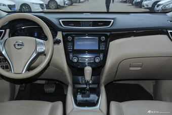 2015款奇骏2.0L自动XL两驱舒适MAX版