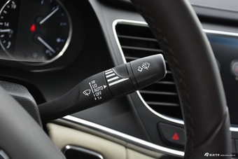 2018款君越2.0T自动Avenir 28T