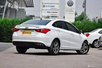 2017款艾瑞泽5 1.5L自动豪华版