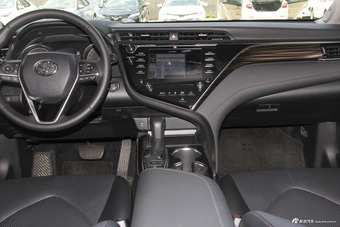 2018款凯美瑞2.5Q自动旗舰型