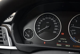 2019款宝马3系2.0T自动时尚型320Li