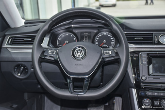 2016款帕萨特1.4T自动尊荣版280TSI