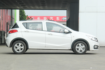 2017款宝骏310 1.5L自动舒适型