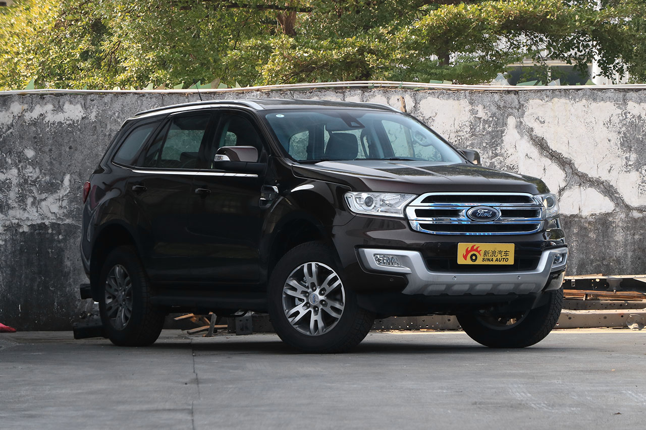 2017款撼路者2.0T自动四驱豪华版汽油7座