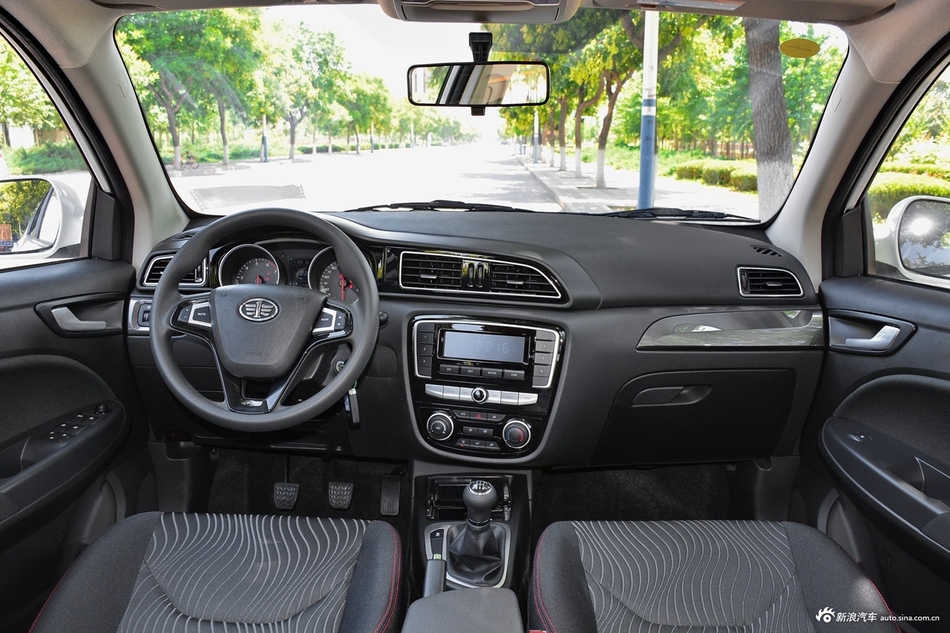 2017款骏派D60 1.5L手动标准型