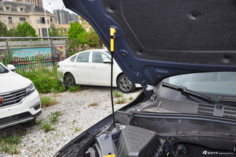 2016款荣威RX5 20T手动两驱旗舰版