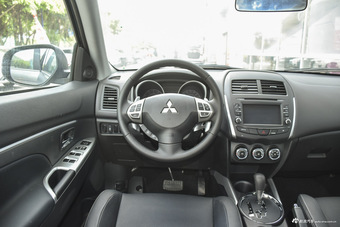 2013款劲炫ASX 2.0L自动四驱旗舰版