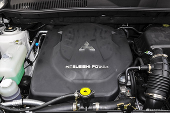 2016款猎豹CS10 2.0T自动尊享型