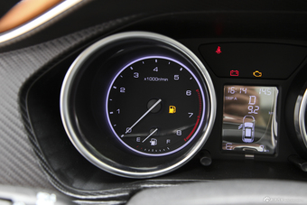 2017款众泰T300 1.5T自动尊贵型 