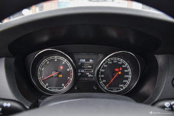 2016款骏派A70 1.6L自动技术型