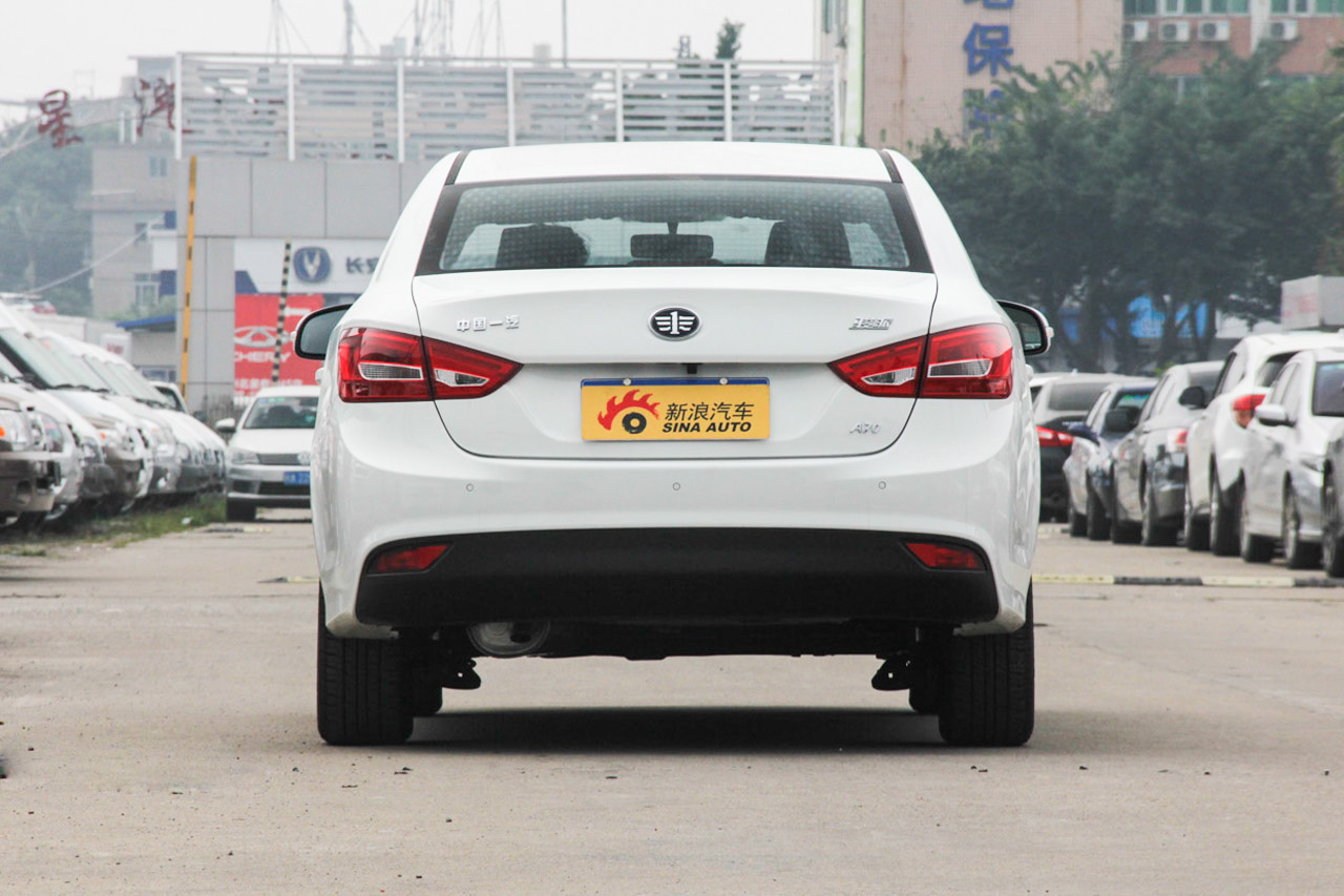 2016款骏派A70 1.6L自动豪华型