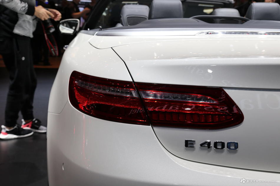 10月奔驰E级（进口）最高优惠11.83万，撑起当月购车新势力！